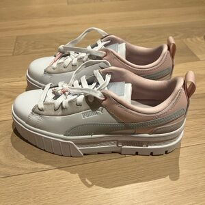 Women’s Puma Sneakers